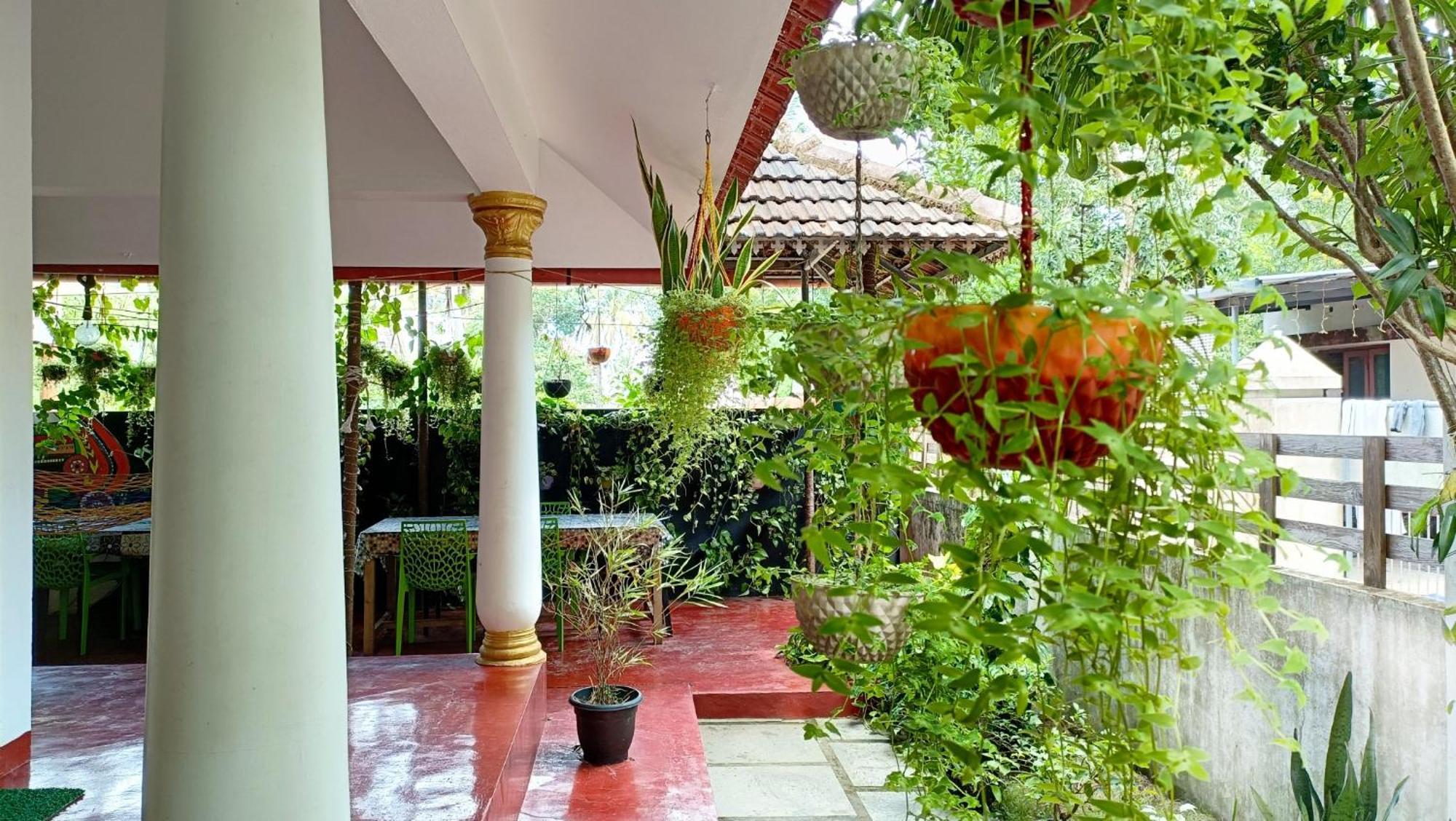 Marari Beach Cleetus Homestay 마라리쿨람 외부 사진