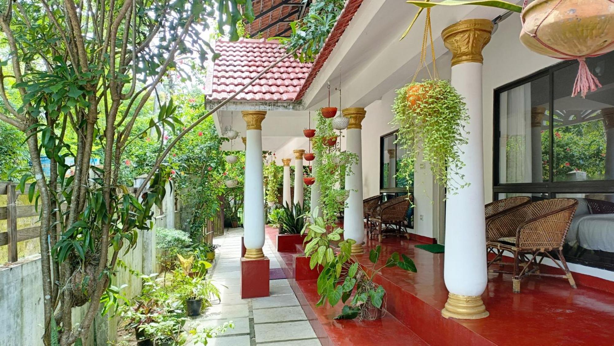 Marari Beach Cleetus Homestay 마라리쿨람 외부 사진