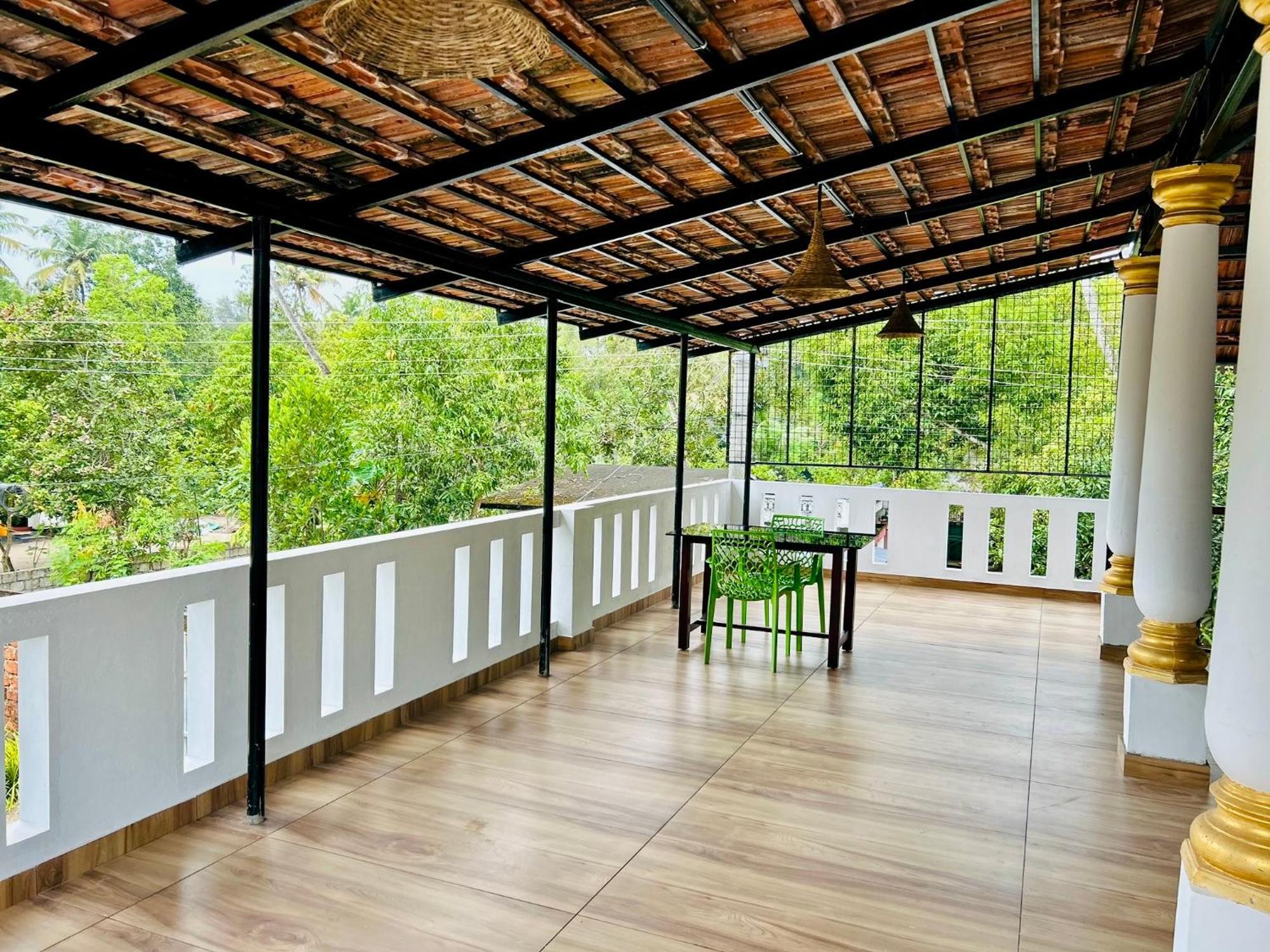 Marari Beach Cleetus Homestay 마라리쿨람 외부 사진